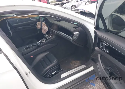 2017 Porsche Panamera 4 z USA, uszkodzony, nr VIN WP0AA2A73HL103786